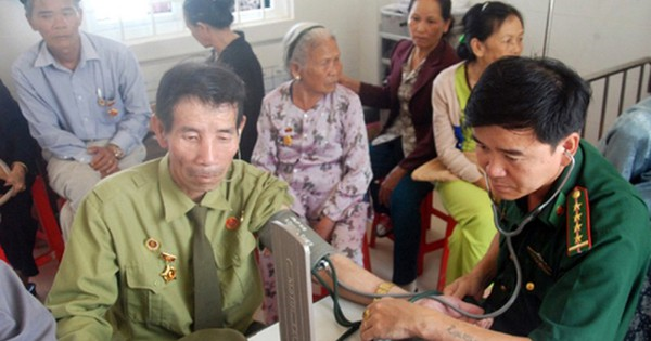 Việc đăng ký khám bệnh, chữa bệnh của sĩ quan phục viên thế nào?